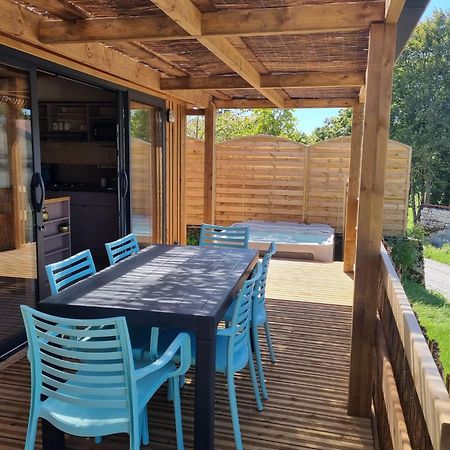 Les Lodges D'Emeraude Maisod Esterno foto